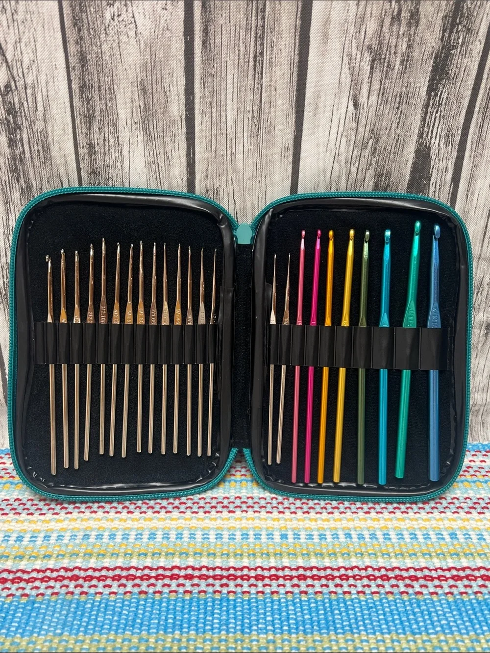 The Pioneer Woman Sweet Rose Crochet hooks and yarn set